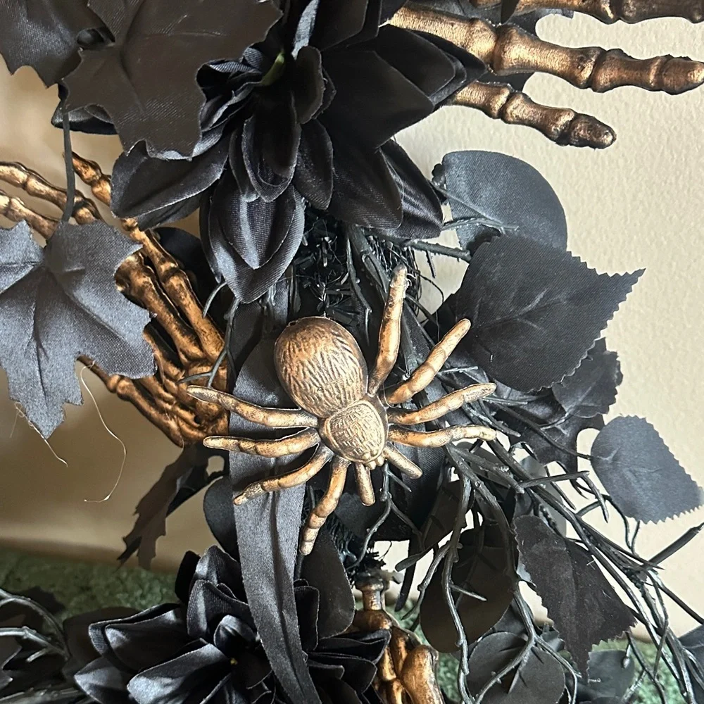 Rachel Zoe Halloween 🎃 Skull 💀 Wreath Black & Gold NEW!